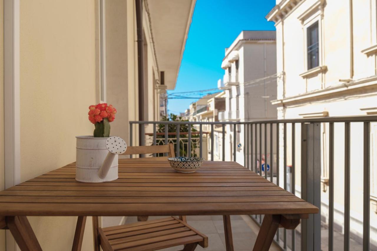 Casa Vacanze Erika Avola Exterior foto